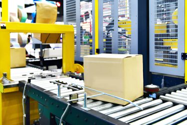Dicas para escolher sua esteira transportadora industrial e otimizar a produção